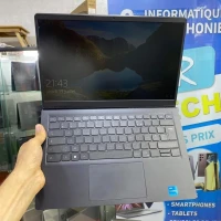 Ultrabook DELL VOSTRO 14 Intel Core i3 1115G4 11Th  - 8 GB DDR4 - 256 GB SSD  - Ecran 14,1" 