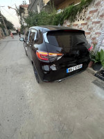 voitures-renault-clio-5-2024-alpine-full-black-lakhdaria-bouira-algerie