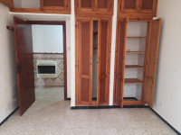 appartement-location-f3-alger-bouzareah-algerie