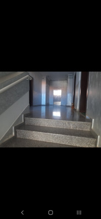 appartement-vente-f3-alger-bouzareah-algerie