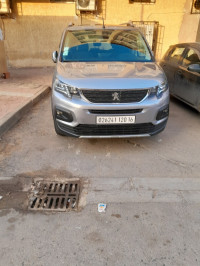 voitures-peugeot-rifter-2020-allur-reghaia-alger-algerie