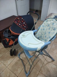 Poussette mini pouce 