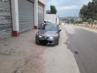 voitures-renault-clio-4-2013-annaba-algerie