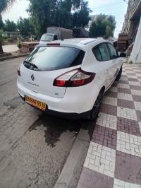 سيارات-renault-megane-3-2015-new-play-باب-الزوار-الجزائر