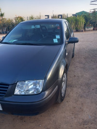 voitures-volkswagen-bora-2003-es-senia-oran-algerie