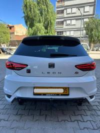 سيارات-seat-leon-2018-linea-r-عين-التوتة-باتنة-الجزائر