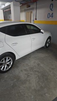 سيارات-seat-leon-2021-قسنطينة-الجزائر