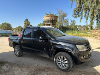 voitures-volkswagen-amarok-2012-chlef-algerie