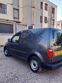 voitures-volkswagen-caddy-2018-business-oran-algerie