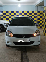 voitures-renault-clio-campus-2013-bye-cheraga-alger-algerie