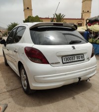 سيارات-peugeot-207-2010-العامرة-عين-الدفلة-الجزائر