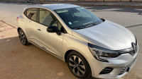 voitures-renault-clio-5-2023-mostaganem-algerie