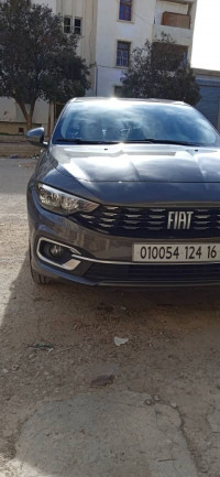 voitures-fiat-tipo-sedan-2024-life-khenchela-algerie