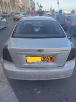 سيدان-متوسطة-chevrolet-optra-5-portes-2005-الجزائر-وسط