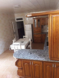 niveau-de-villa-location-f2-bejaia-tichy-algerie