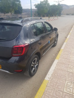 voitures-dacia-sandero-2018-stepway-restylee-guelma-algerie