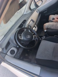 cars-toyota-yaris-2012-touch-active-bordj-bou-arreridj-algeria