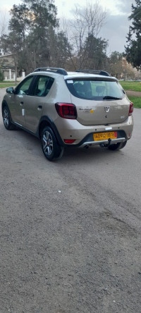 voitures-dacia-sandero-2018-stepway-privilege-bab-ezzouar-alger-algerie