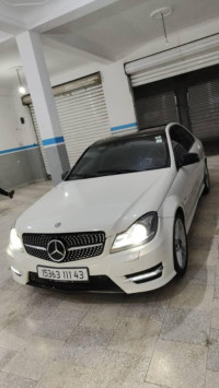 voitures-mercedes-classe-c-2011-220-exclusive-tadjenanet-mila-algerie