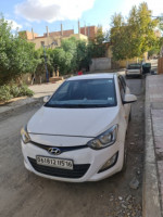 voitures-hyundai-i20-2015-medea-algerie