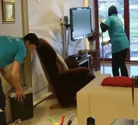 Femme de ménage, societé de nettoyage & entretien, jardinage, entreprise de pençage lustrage vitrage