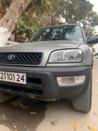 voitures-toyota-rav4-2001-guelma-algerie