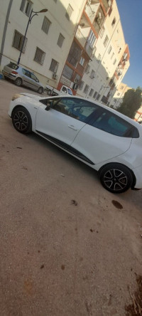 voitures-renault-clio-4-2015-limited-2-ouled-fayet-alger-algerie