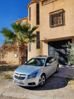 voitures-chevrolet-cruze-2011-lt-batna-algerie