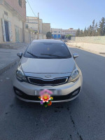 citadine-kia-rio-5-portes-2013-tebessa-algerie