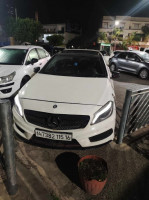 moyenne-berline-mercedes-classe-a-2015-180-exclusif-el-achour-alger-algerie