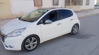 voitures-peugeot-208-2012-allure-ain-mlila-oum-el-bouaghi-algerie