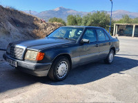 voitures-mercedes-classe-e-1993-ath-mansour-taourirt-bouira-algerie