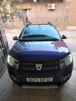 voitures-dacia-sandero-2017-stepway-laghouat-algerie