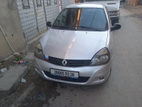 voitures-renault-clio-campus-2013-el-omaria-medea-algerie