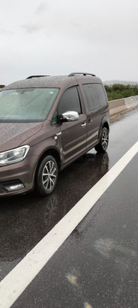 voitures-volkswagen-caddy-2018-confortline-taher-jijel-algerie