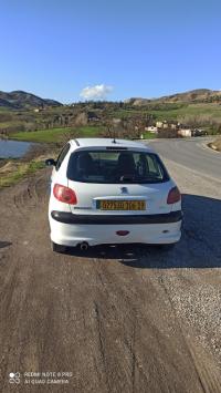 سيارات-peugeot-206-2006-تالة-ايفاسن-سطيف-الجزائر