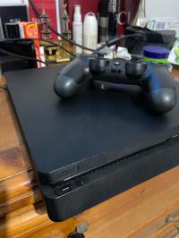 أجهزة-ألعاب-الفيديو-ps4slim-عين-طاية-الجزائر