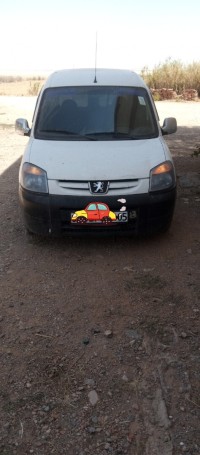 السيارات-النفعية-peugeot-بارتنار-2012-عين-جاسر-باتنة-الجزائر