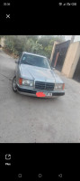 voitures-mercedes-300-1990-tazmaltdaira-bejaia-algerie