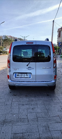 voitures-renault-kangoo-2021-taher-jijel-algerie