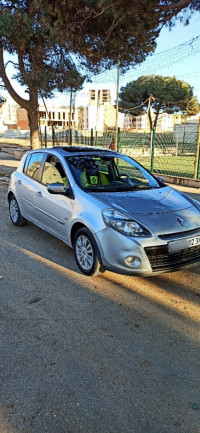 voitures-renault-clio-3-2012-night-and-day-oran-algerie