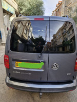 voitures-volkswagen-caddy-2018-edition-35-bordj-bou-arreridj-algerie