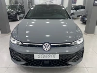 Volkswagen Golf 8 2025 Pro R-line