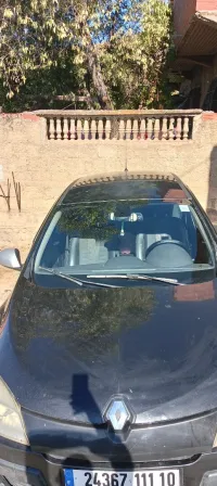رونو رونو 2011 