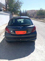 voitures-peugeot-207-2011-bordj-bou-arreridj-algerie