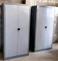Armoire métallique 2 porte battante avec cle