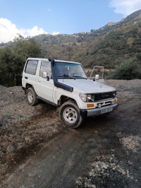 voitures-toyota-land-cruiser-1995-court-abi-youcef-tizi-ouzou-algerie