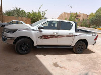 automobiles-toyota-hilux-2023-bechar-algerie