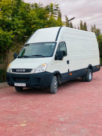 utilitaire-iveco-daily-35c15-2010-barika-batna-algerie