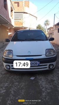 voitures-renault-clio-2-2001-extreme-chiffa-blida-algerie